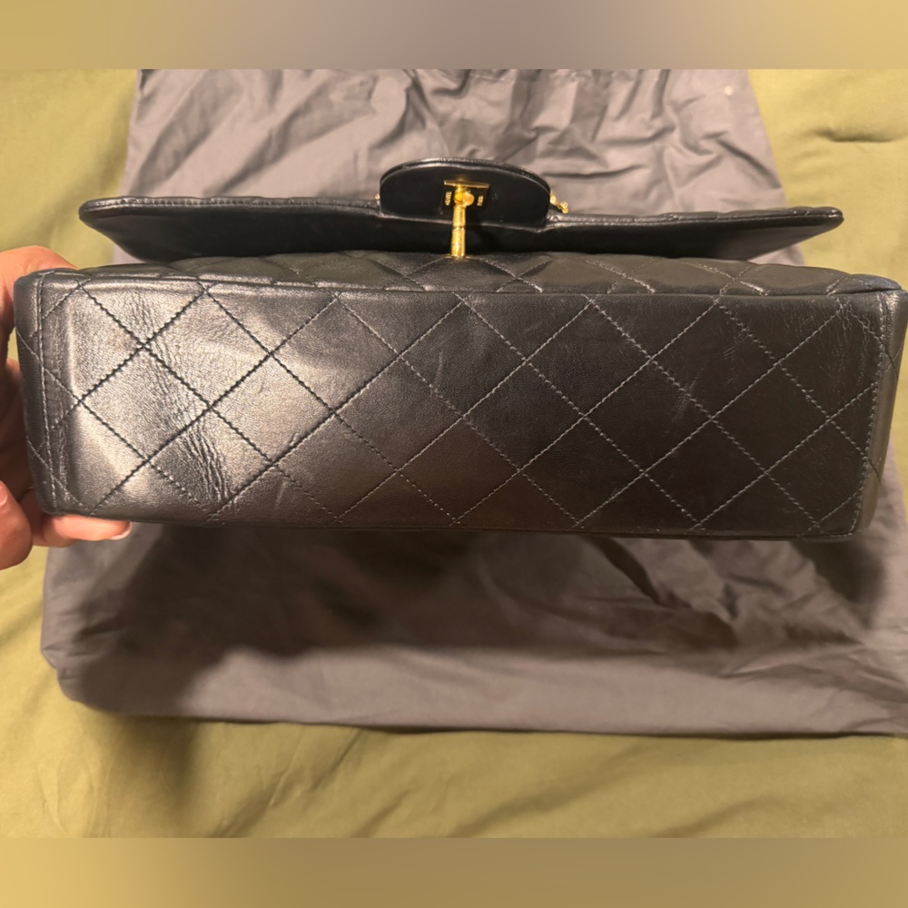 Chanel Lambskin Quilted Maxi Single Flap - Picture 14 of 17
